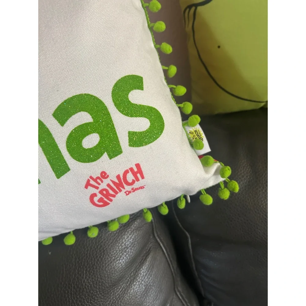 Dr Seuss The Grinch Christmas Decorative Pillow Set 3pc Merry Grinchmas Pom Pom